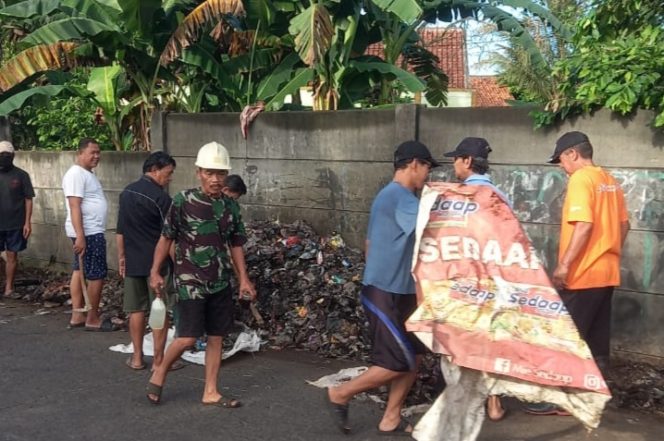 
					Adakan Sayembara Tangkap Pembuang Sampah Liar, Pemdes Cimanggis Siapkan Hadiah Sepeda