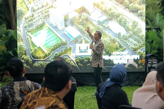 
					Dedie Rachim Paparkan Arah Pembangunan Infrastruktur Kota Bogor di Afternoon Tea