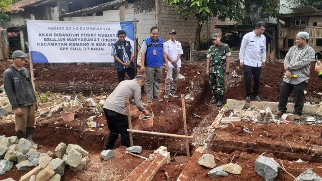 
					Yayasan Elok Sempurna Bermanfaat Bangun PKBM di Kemang, Ini Tujuannya