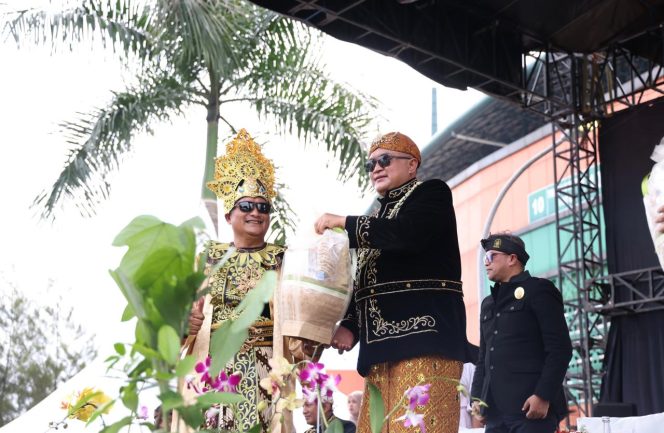 
					Raja Muara Beres Serahkan “Upeti” Kepada Raja Pajajaran Prabu Siliwangi