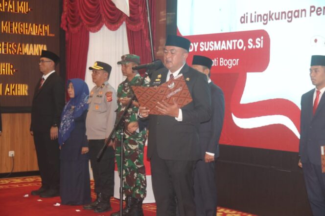 
					25 Pejabat Eselon III dan IV Dilantik, Bupati Rudy Susmanto Minta Tingkatkan Efektivitas Kinerja