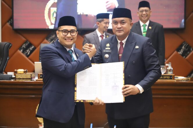 
					Bupati Rudy Susmanto dan DPRD Sepakati Perubahan KUA dan PPAS Tahun Anggaran 2025