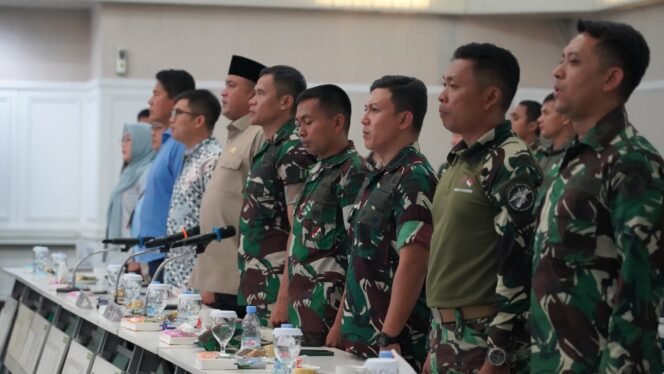 
					Bangga Jadi Lokasi Latihan Bersama Tiga Matra TNI, Bupati Rudy Susmanto: Kabupaten Bogor Terbuka untuk Semua Prajurit