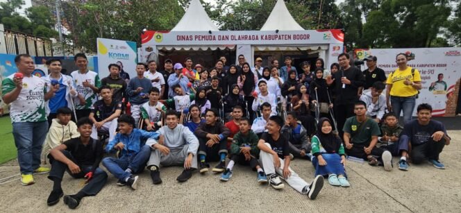 
					Ajang Perkenalkan Cabor, Asnan AP Totalitas Ramaikan Stand Dispora di Kabogorfest 2025