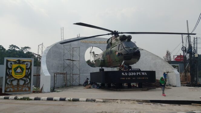 
					Jadi Simbol Sinergi dengan Keamanan Negara, Ipeck Apresiasi Pembangunan Tugu Helikopter di Simpang Sentul
