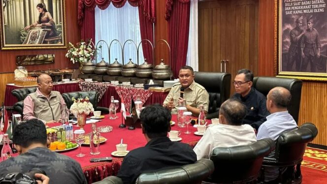 
					Bangun Hutan Kota di Kabupaten Bogor, Bupati Rudy Susmanto Gandeng Pegiat Lingkungan
