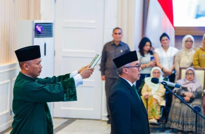 
					Resmi Dilantik Jadi Sekda Kota Bogor, Ini Pesan Dedie Rachim untuk Denny Mulyadi