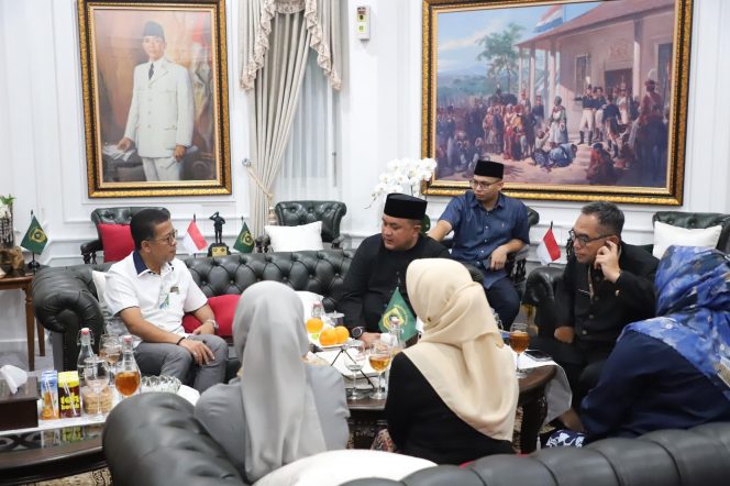
Aktif Bantu Korban Bencana di Kabupaten Bogor, Bupati Rudy Susmanto Apresiasi Peran BPJS Ketenagakerjaan