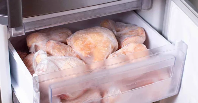 
					Ini Dia Tips Aman Menyimpan Daging dalam Freezer yang Aman dan Bermutu
