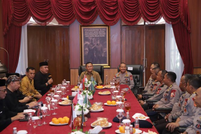 
Bupati Rudy Susmanto Terima Kunjungan Resimen 1 Brimob Kedung Halang: Perkuat Sinergi