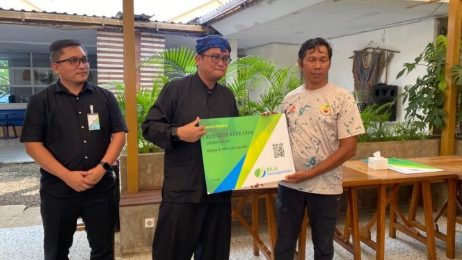 
					Sudah Dibekali BPJS Ketenagakerjaan, Atet FPTI Kabupaten Bogor Siap Pecahkan Rekor Muri Ini