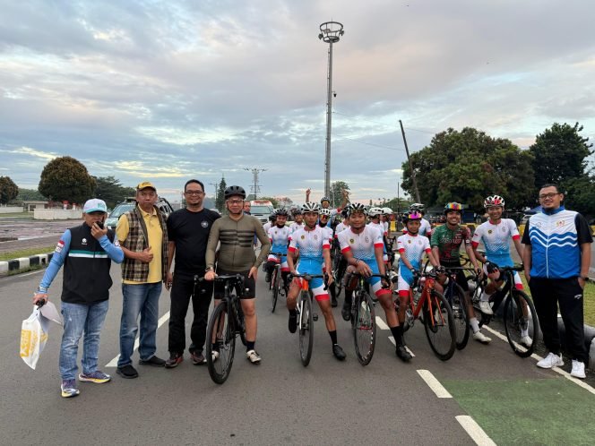 
					Para Pembalap Nasional Ramaikan Tour Malasari 2025