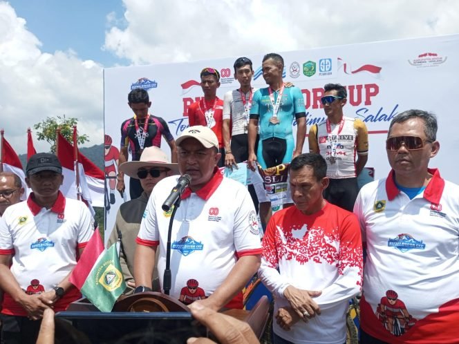 
					Istimewa! Bupati Rudy Susmanto Bakal Siapkan Mobil Antar Jemput untuk Anak Sekolah di Desa Malasari