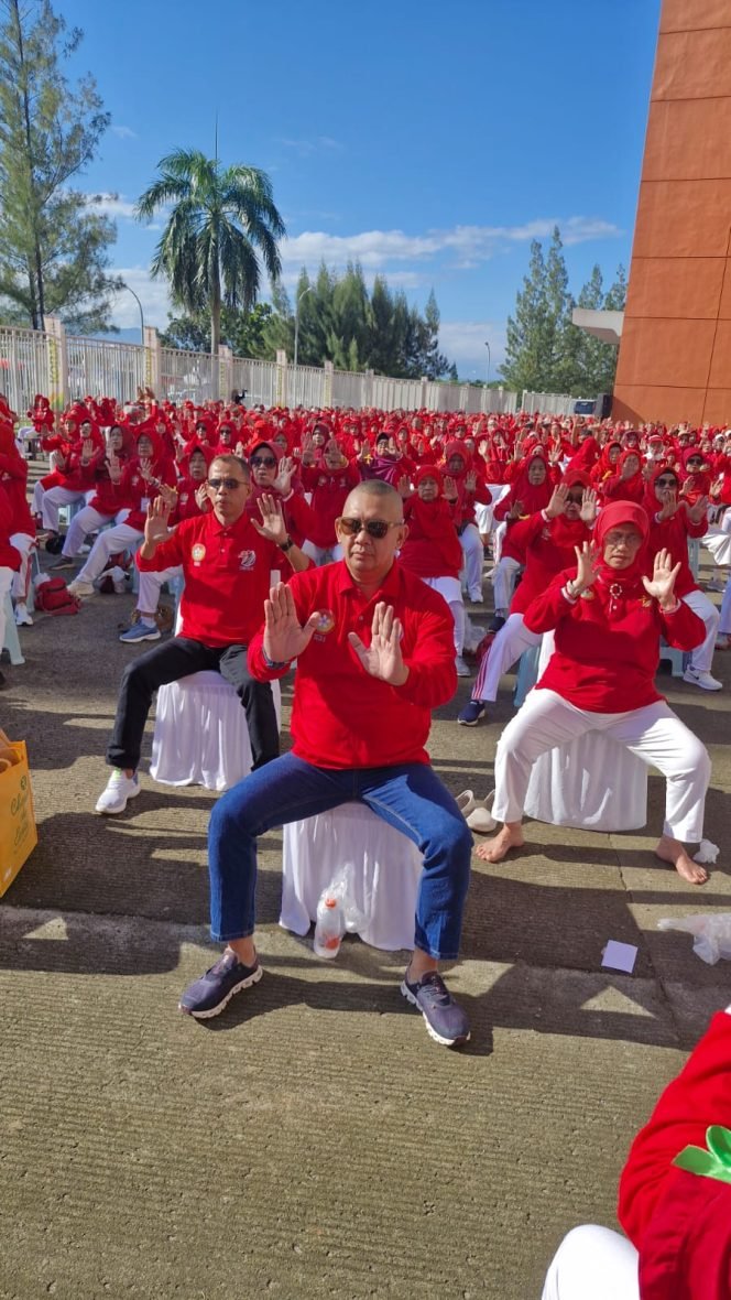 
					Ratusan Lansia Ikuti Senam Olah Pernafasan yang digelar KBI dan KORMI Kabupaten Bogor, Ini Kata Akew