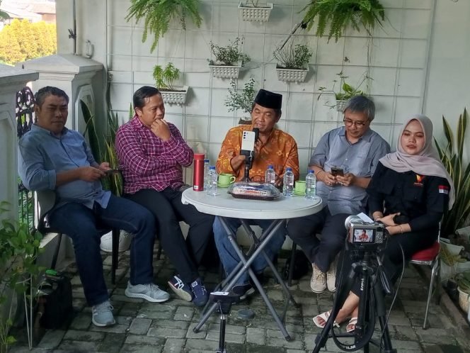 
					Para pengamat kebijakan publik saat melakukan diskusi di LS Vinus kawasan Cibinong, Kabupaten Bogor. (Foto: Erwin)