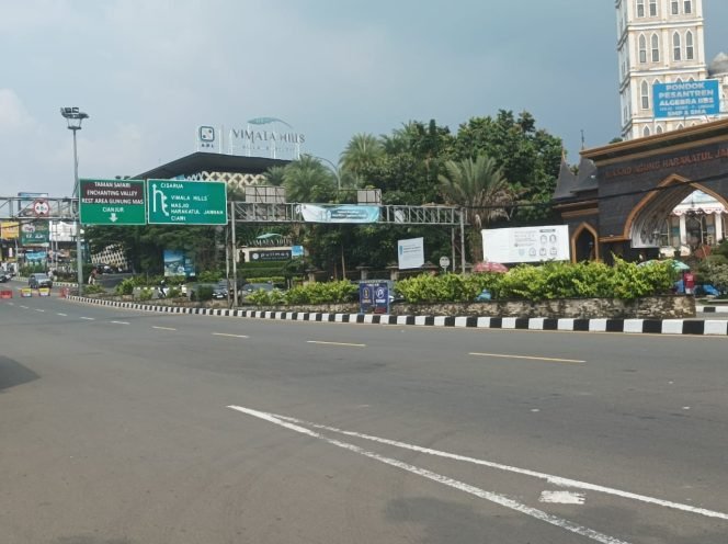 
					Polres Bogor Berlakukan Rekayasa Lalu Lintas di Jalur Puncak
