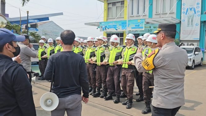 
					Pastikan Keandalan Listrik, PLN UP3 Gunung Putri Gandeng Polsek Cileungsi Perkuat Pengawasan