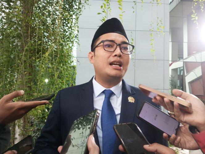 
					Minta ASN Lakukan Tes Urine, Ketua DPRD Sastra Winara: Langkah Awal Perangi Narkoba