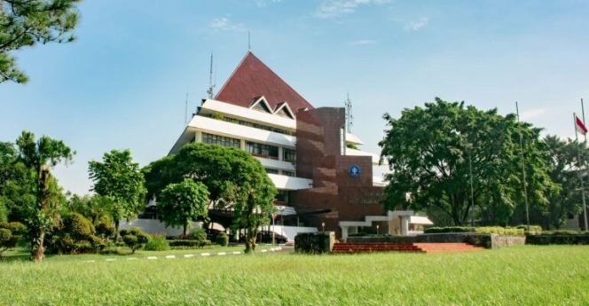
					Istimewa! IPB University Satu-satunya Perguruan Tinggi di Indonesia yang Berstatus Hijau