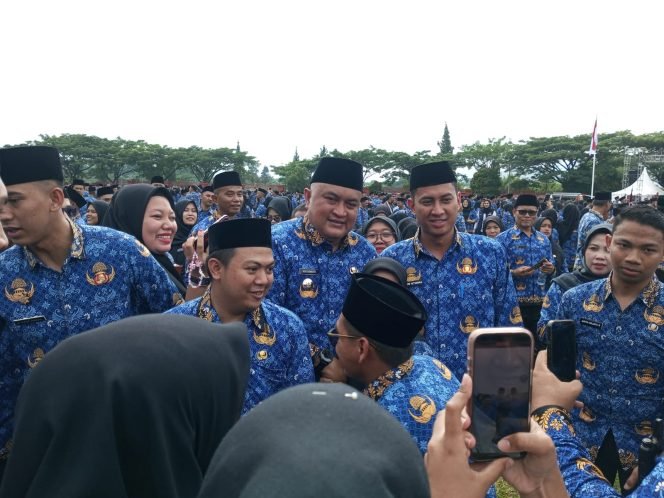 
					Catat Sejarah, Bupati Rudy Susmanto Lantik 9.687 PPPK Paruh Waktu Kabupaten Bogor