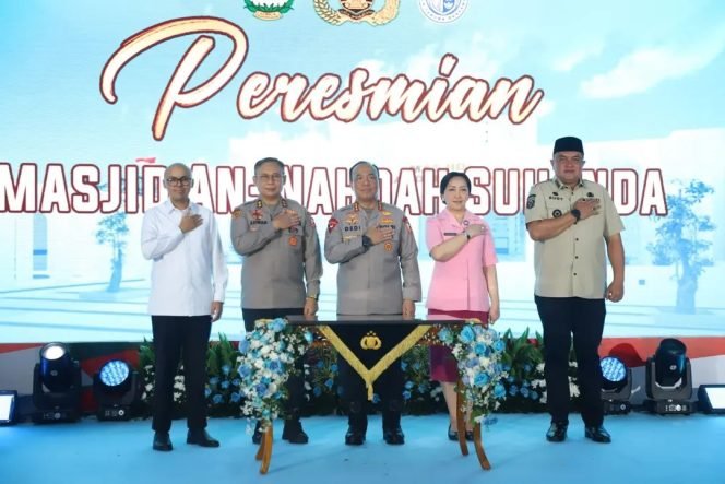 
					Bupati Bogor Rudy Susmanto Apresiasi Pembangunan Rumah Ibadah di SMA Kemala Taruna Bhayangkara