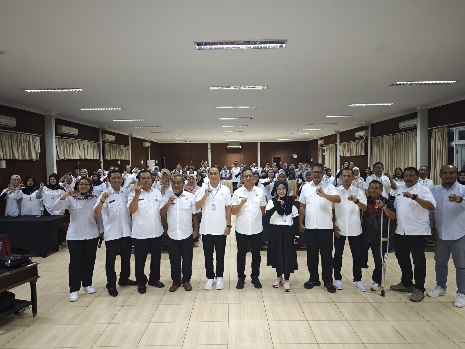 80 Peserta Ikuti Pelatihan Senam Bogor Bugar yang Digelar Dispora Kabupaten Bogor Gelar