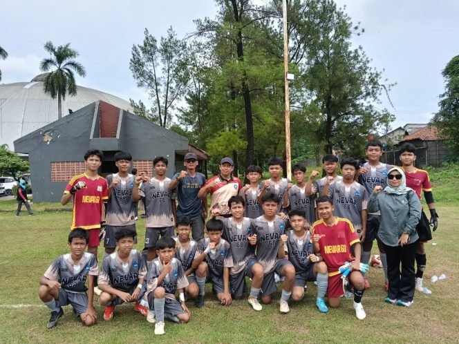 
					Istimewa! SMPN 1 Parung Jadi Kampiun di Ajang Sepakbola Bupati Cup 2025