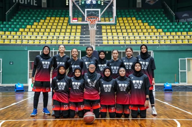 
					Tampil Gemilang, Tim Basket Satria Karadenan Berpeluang Kawinkan Gelar Juara Perbasi Cup U-18