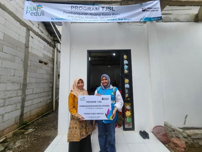 
					Lewat TJSL, PLN UP3 Gunung Putri Bangun Ruang Kelas Baru untuk PAUDQu Nurul Hidayah di Jonggol