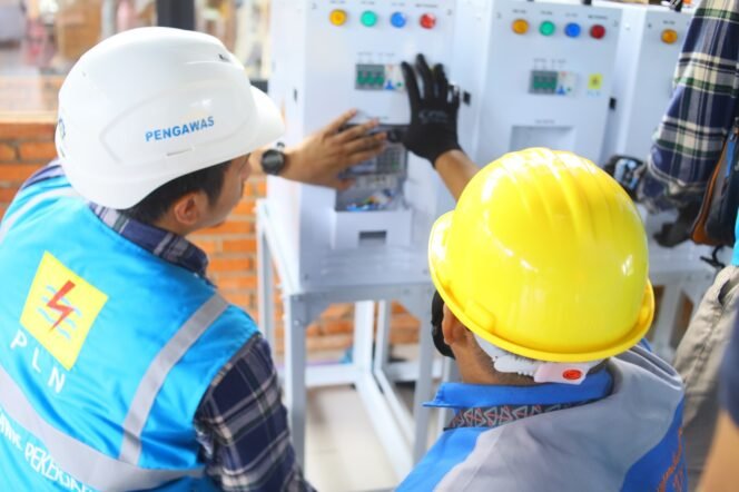 
					Supersun Hadir di Kampung Cisadon, PLN Perluas Akses Listrik hingga Pelosok