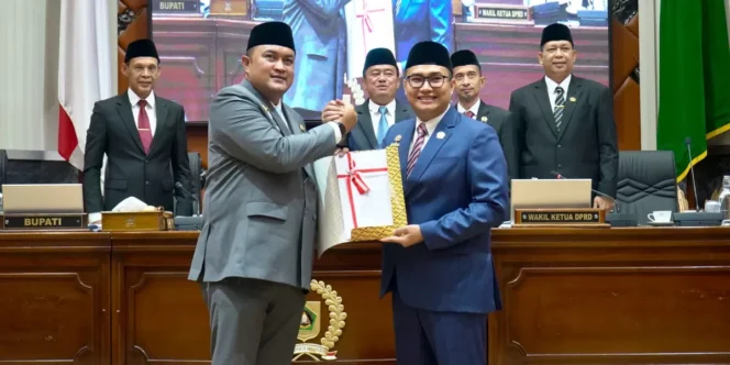 
					Ketua DPRD Sastra Winara Apresiasi Kinerja Setahun Rudy Susmanto-Jaro Ade